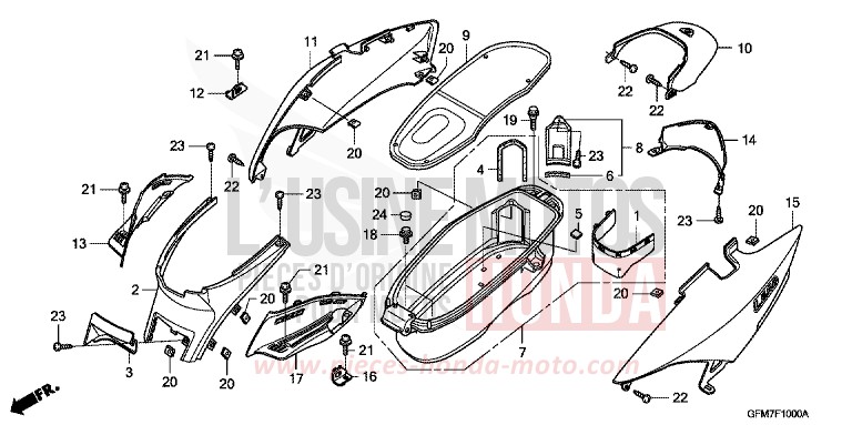 COMPARTIMENT A BAGAGES/HOUSSE DE CARROSSERIE de NHX 110 Lead PEARL SILKY WHITE (NHA67) de 2008